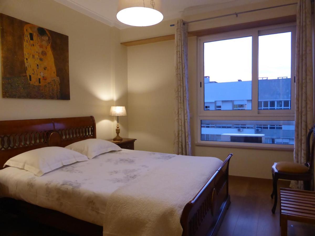 A View To The River Tejo - Sixtyfive Boutique Home Lisboa Exteriör bild