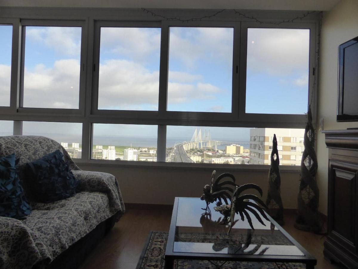 A View To The River Tejo - Sixtyfive Boutique Home Lisboa Exteriör bild
