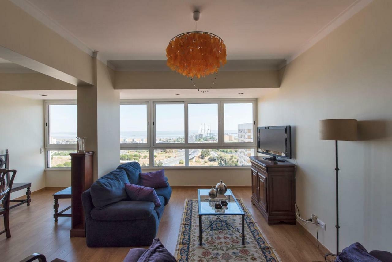 A View To The River Tejo - Sixtyfive Boutique Home Lisboa Exteriör bild